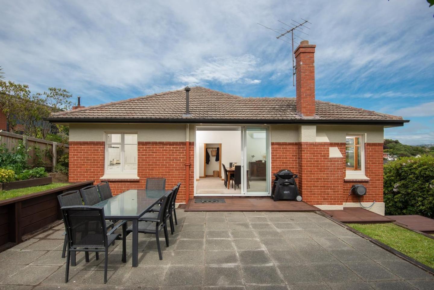 Stunning Family Home In Andersons Bay Dunedin Eksteriør bilde